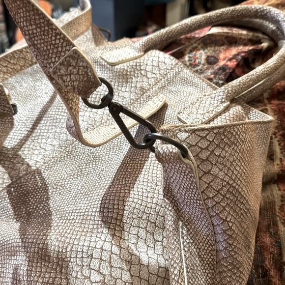 Liebskind Berlin snake embossed leather tote bag - Picture 10 of 13